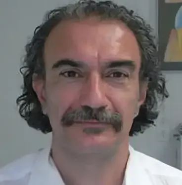 Dariush Taghavi logo